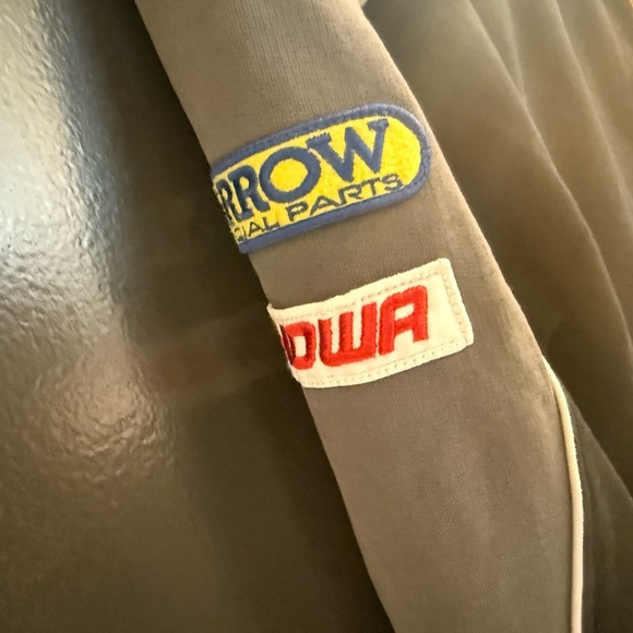 Triumph S Good used VINTAGE Black and Gray sweatshirt with jacket vibe patched - Picture 4 of 15